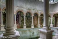 naturalcharms-oldcharms-urbex-fotografie-frankrijk-pool-green palace-1